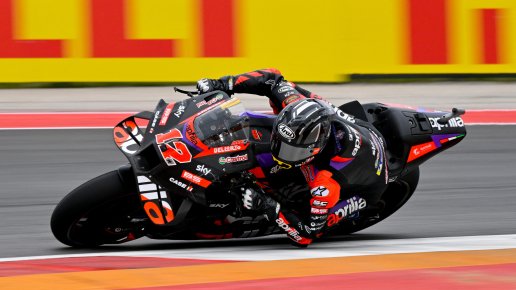 Maverick Viñales onthult winnend helmontwerp in Misano